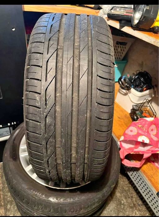 Vendo Jantes Vw Originais C/Pneus 90% perfil