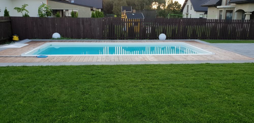 Basen ogrodowy gotowy poliestrowy wkopywany 7,5 x 3,7 x 1,55