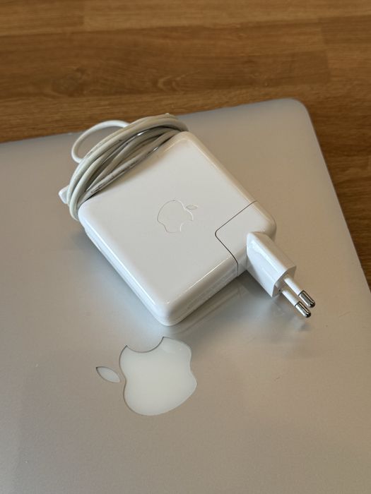 Mac book air 13- 2014