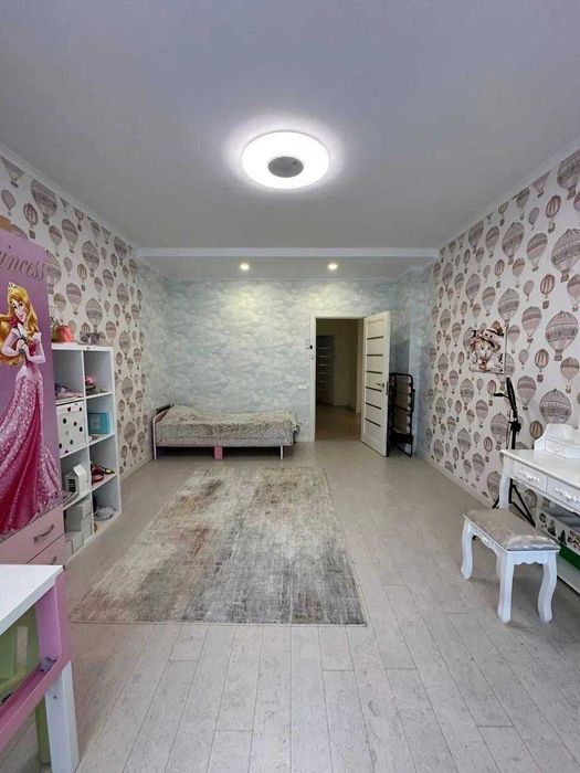 Продам 3 комн. квартиру 109 м² ЖК Приоритет новострой с ремонтом Солнечный NK