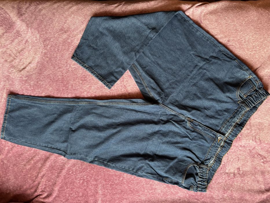 Jeansy w rozmiarze 48