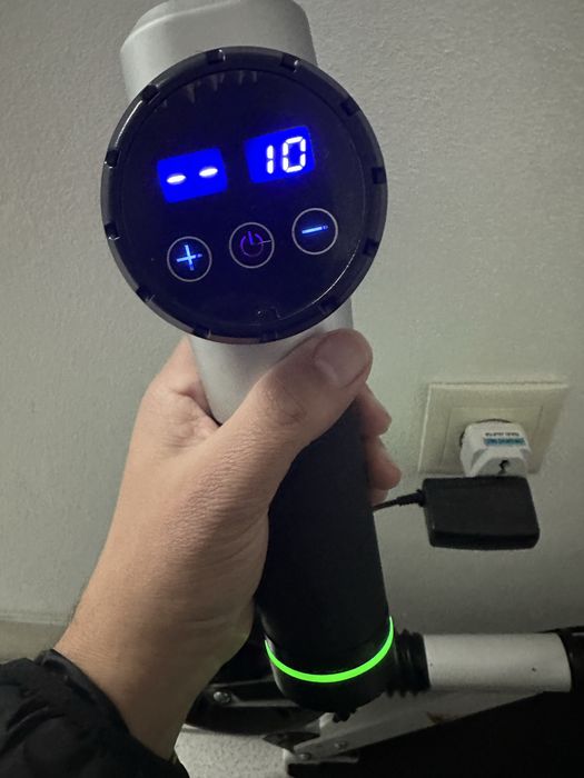 pistola de massagem (massage gun)