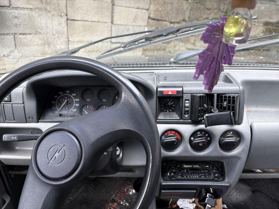 Opel Corsa A 1.2 S 100 mil km