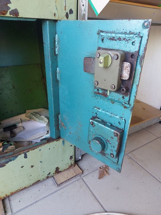 Kasa pancerna solidna do renowacji