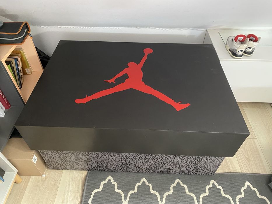 Skrzynia na buty - sneakerbox