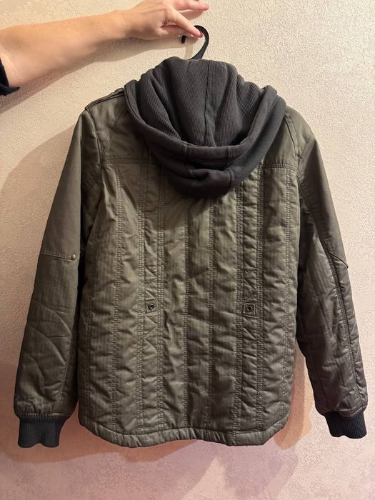 Куртка для хлопця
Довжина рукава 65см
Довжина куртки 65см
