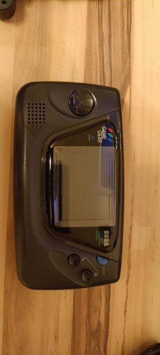 Sega game gear + картриджи продам