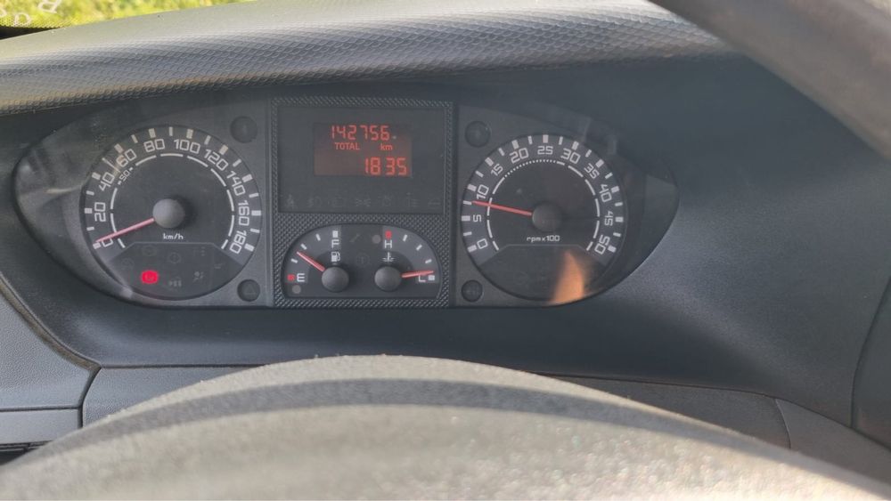 Iveco 35-12 com IVA Dedutivel