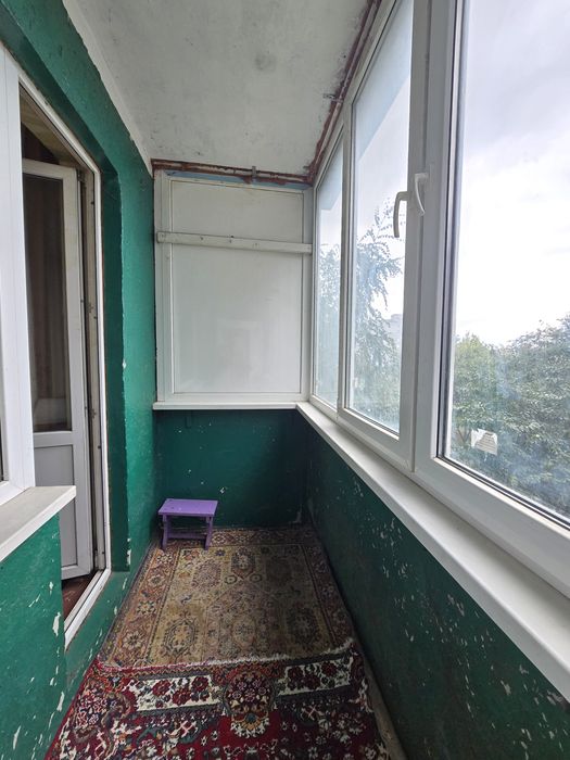 1но кімнатна квартира,  2 поверх, не кутова