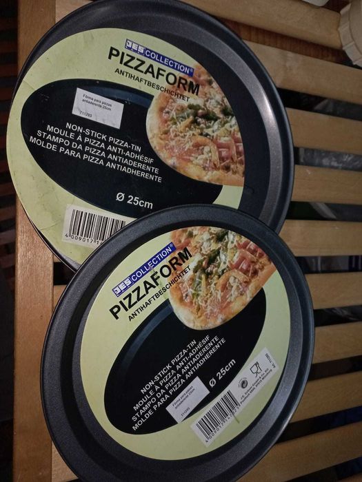 Formas, tabuleiros, paelheira, maquina café (novos e usados)