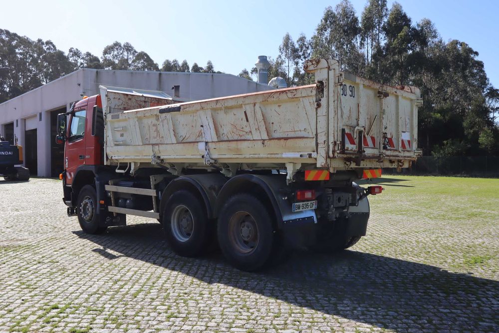 Volvo FM12 380 6×4 2002 Camião Basculante