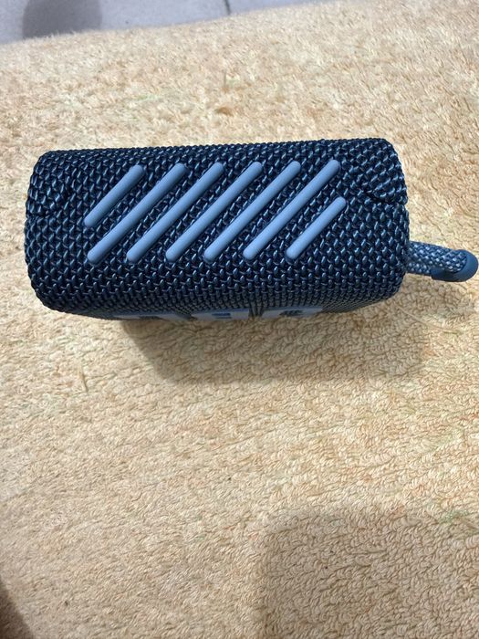 Coluna Bluetooth JBL Go 3 à venda.
