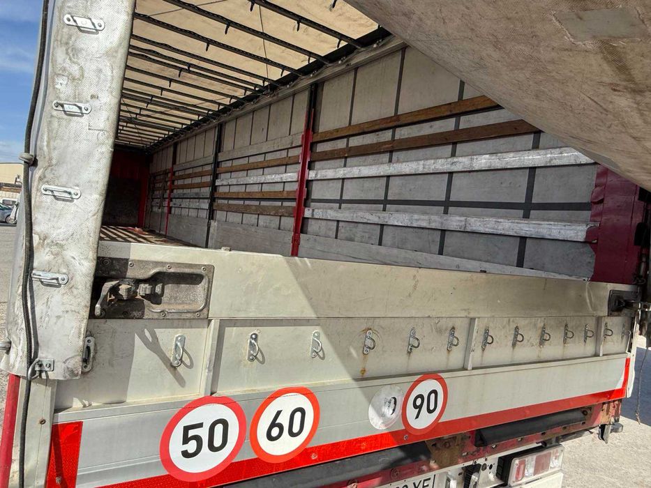 Krone SD 2016 Напівпричіп бортовий тентований