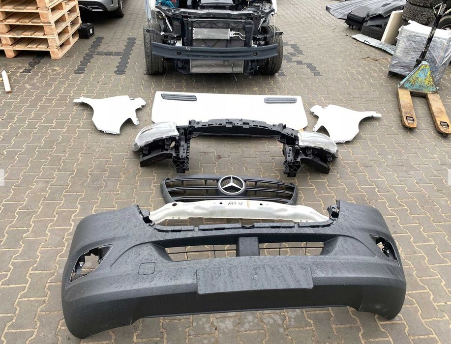 Sprinter 907 Бампер решетка комплект Разборка бу запчасти Спринтер