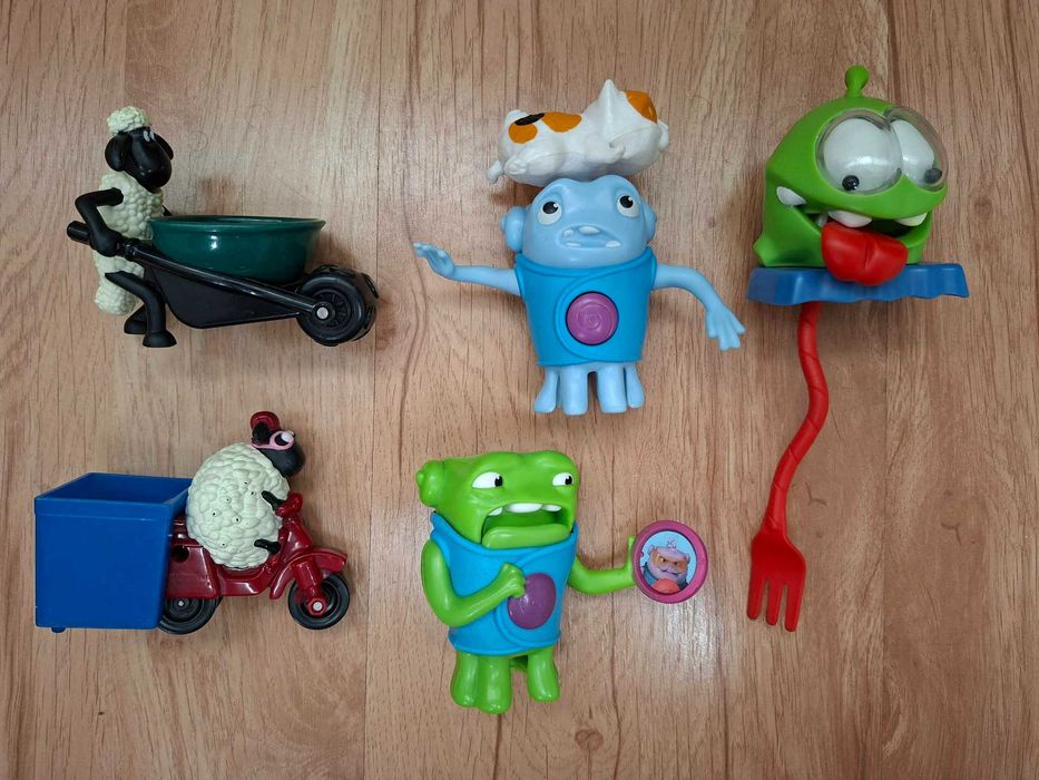 Zabawki figurki mc donald