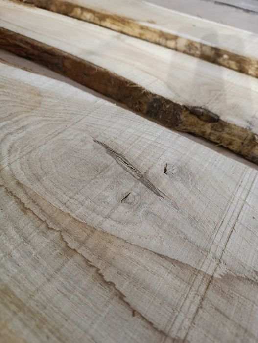 Tarcica dębowa po suszarni dąb suchy RUSTIC