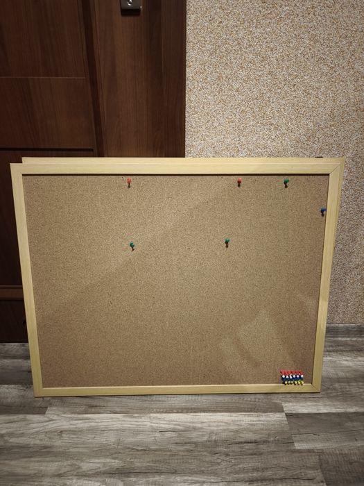 Biurka + szuflada + fotele biurkowe