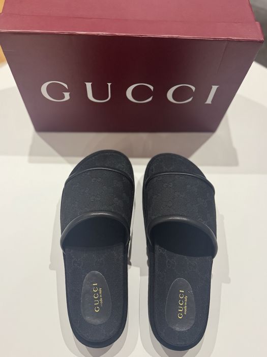 Klapki czarne Gucci