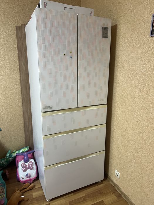 Багатодверний холодильник LG GC-B40BSGMD