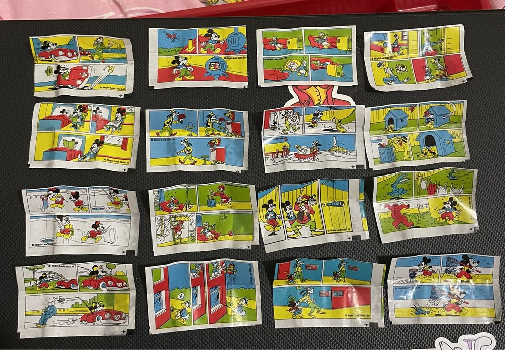 Вкладыши жевачки Donald