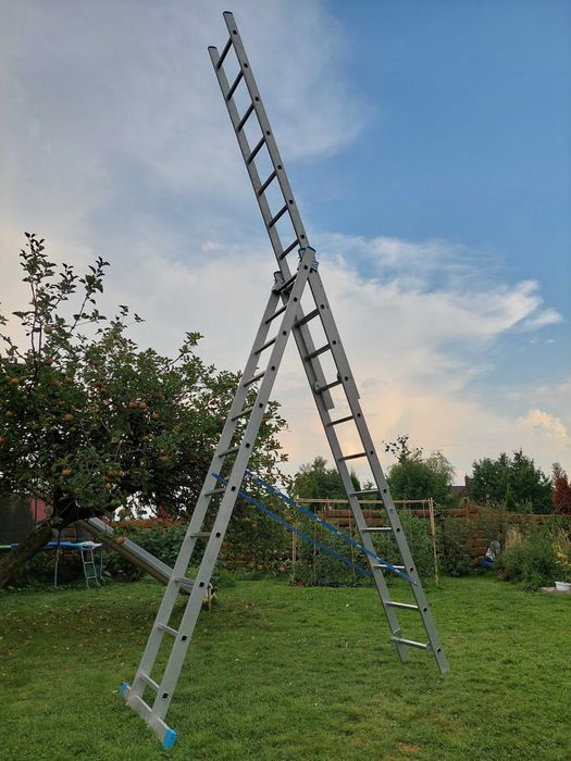 Drabina aluminiowa 3 x 11  3x12 stopni do około 7 - 9 metrów wynajem Krause Bielsko Biała