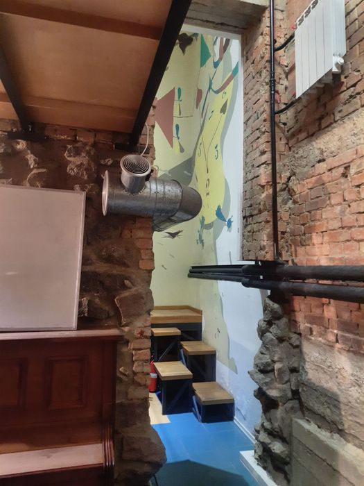 Оренда приміщення вул.Стельмаха,ремонт, 2 окремі входи,метро Голосіївс