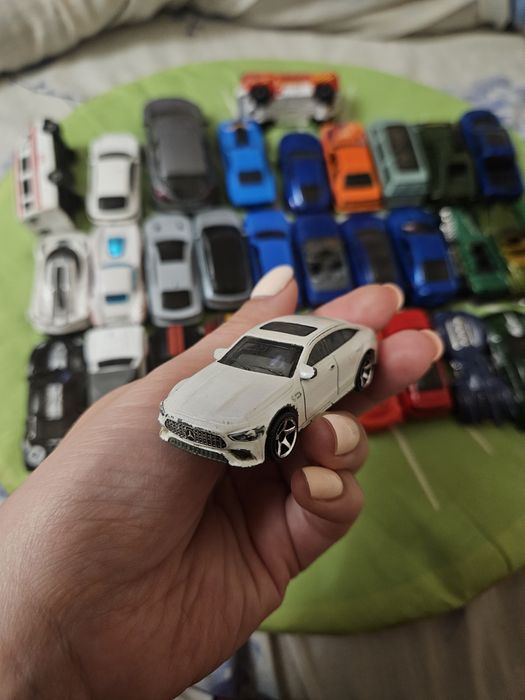 Машинки Hot wheels