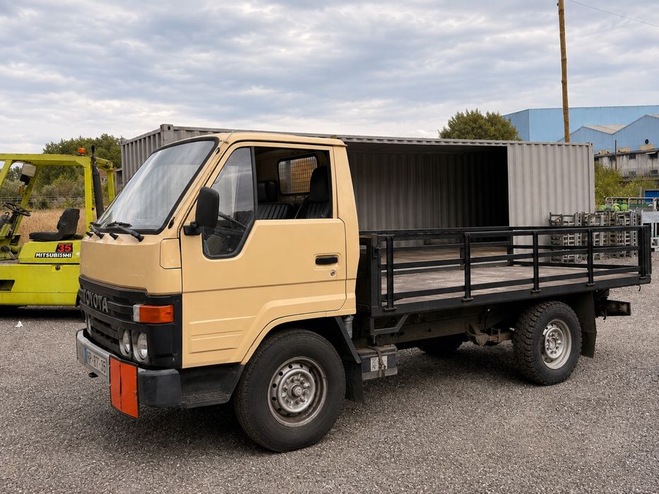 Carrinha Toyota Dyna 150