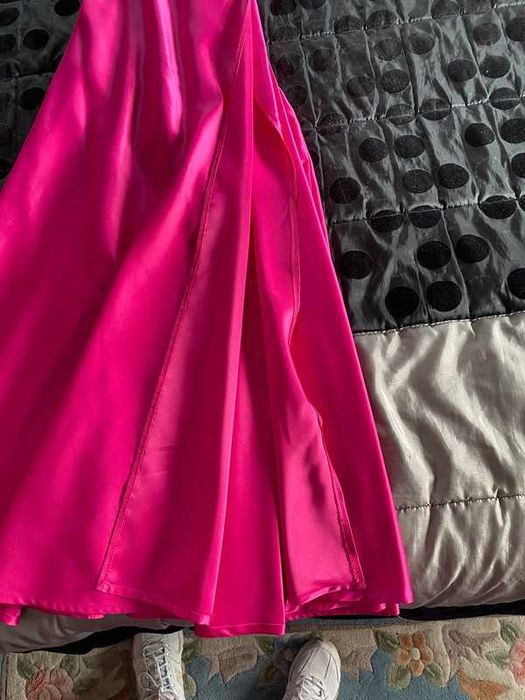 vestido rosa fúcsia de cerimónia