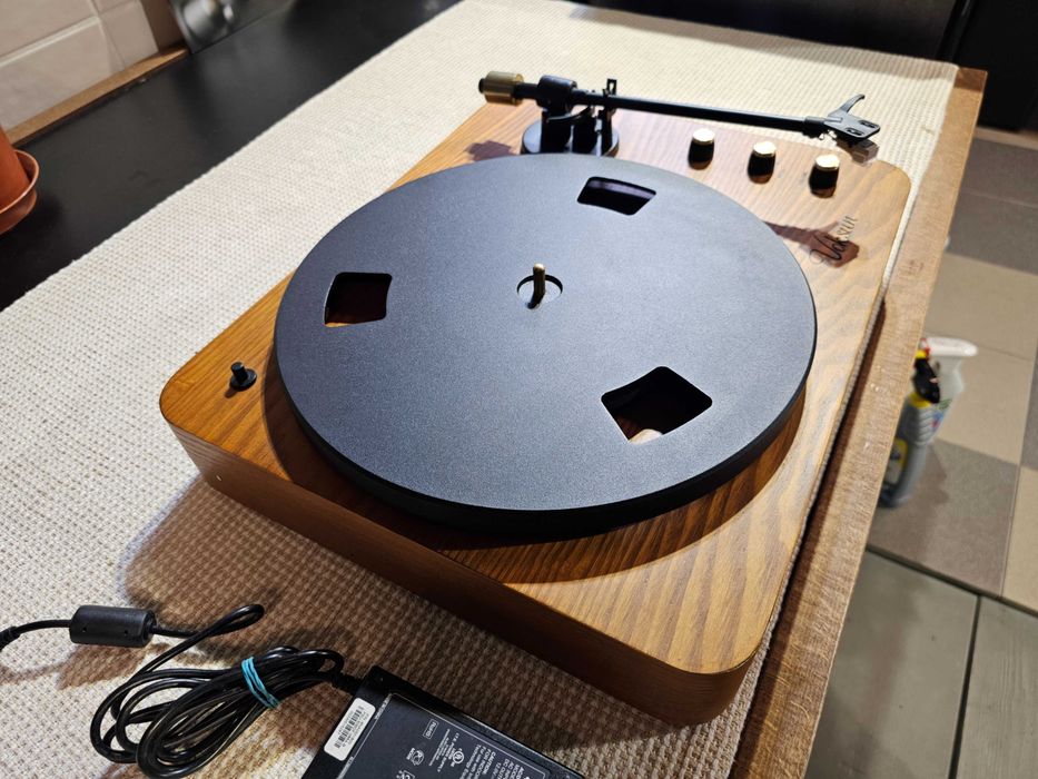 Програвач VOKSUN 1931 Bluetooth, прямий вихід на акустику