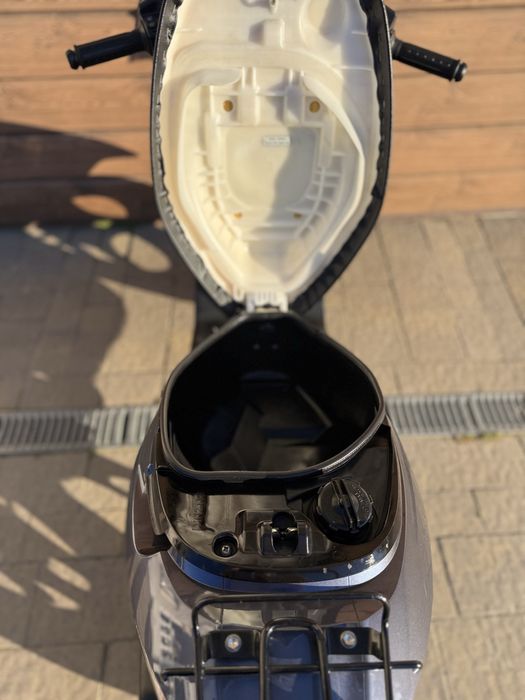 Suzuki Address.V50