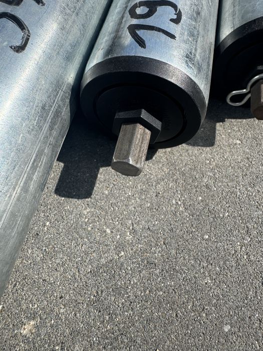 Rolki transportowe napędowe podajnika rolotoku taśmociągu przenośnika