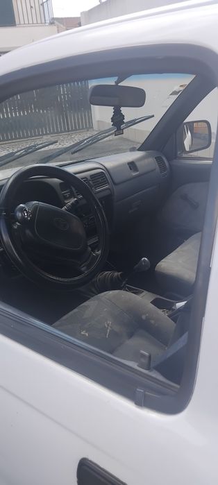 Toyota Hilux 2.4d