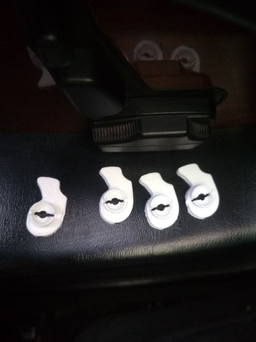 Мерседес W 140 защёлки, заглушки