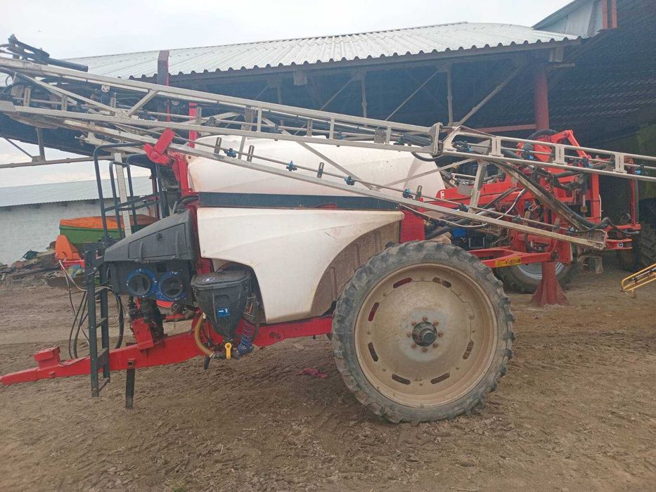 Продам обприскувач навісний KUHN LEXIS 3000