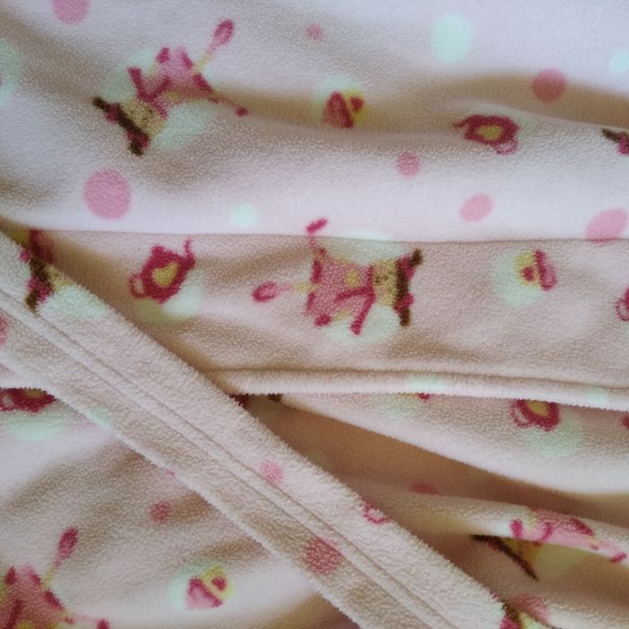 Szlafrok dziewczęcy na 104 cm Primark