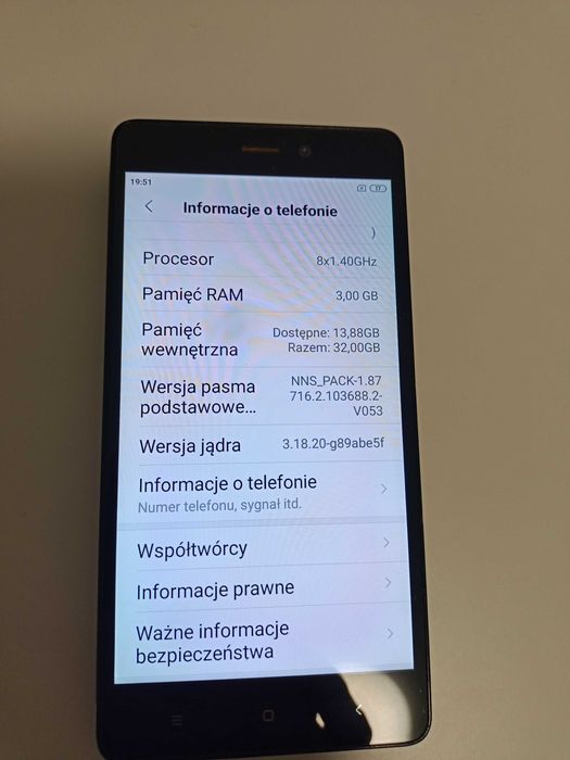 Xiaomi Redmi 3S - Sprawny, klasyczny model