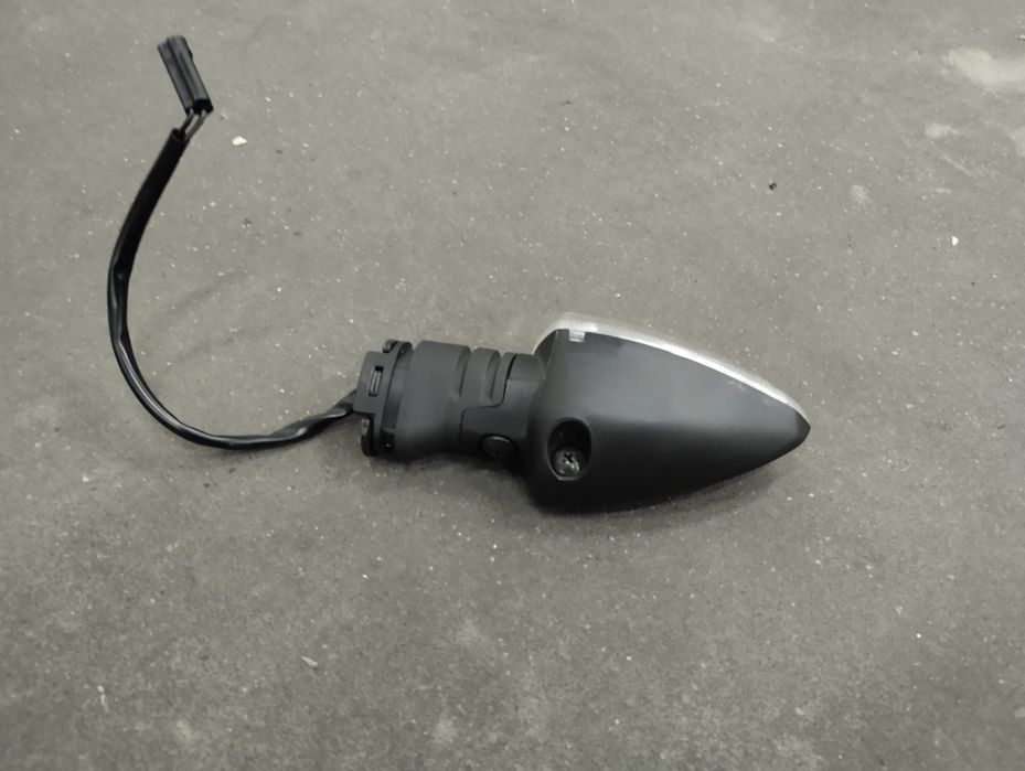 Yamaha MT 125 MT125 kierunkowskaz lewy