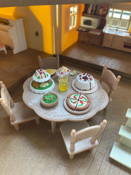 Продам іграшки  Sylvanian Families