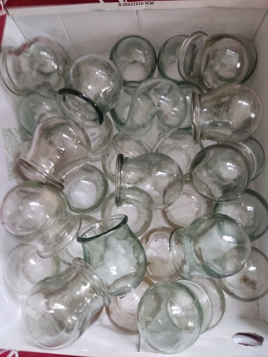 Банки стеклянные медицинские для массажа.