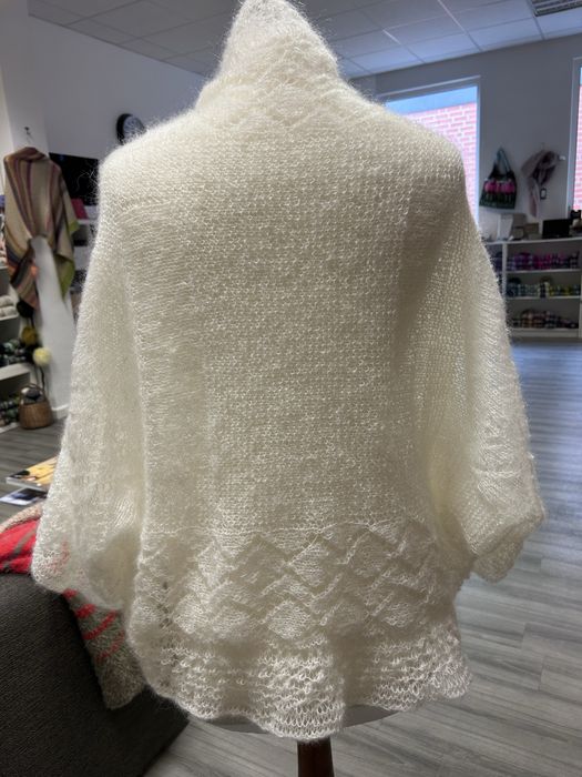 Nowe ręcznie dziergane Bolero ślubne