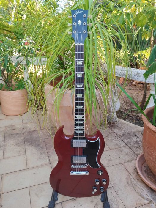 GIBSON SG Electric Guitar / Guitarra