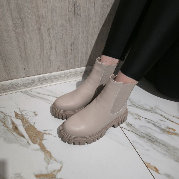 Шкіра зимові жіночі челсі бежеві 37 38 39 40 41