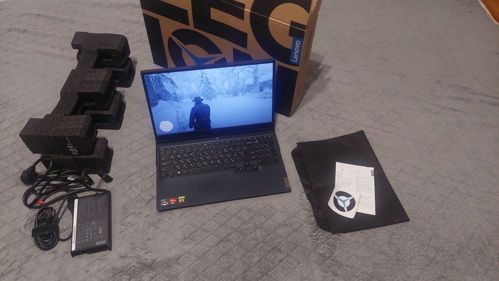 Lenovo legion 5 RTX3050 15.6" FHD IPS 165H