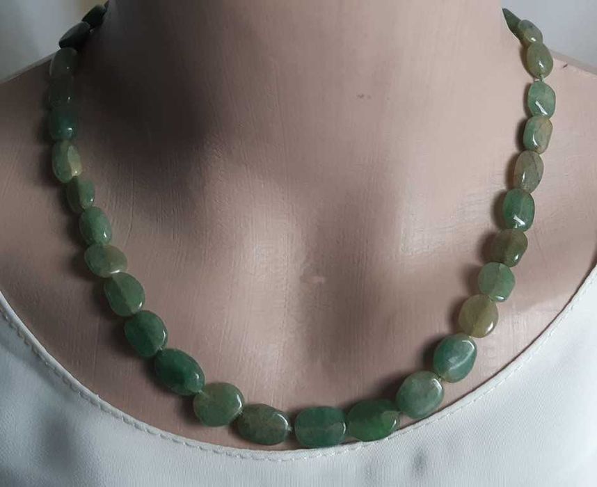 Винтажные бусы из авантюрина
