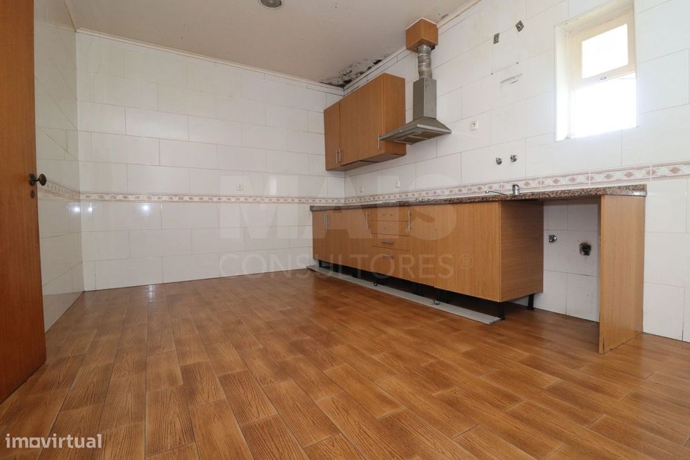 Apartamento com terraço no centro de Samora Correia