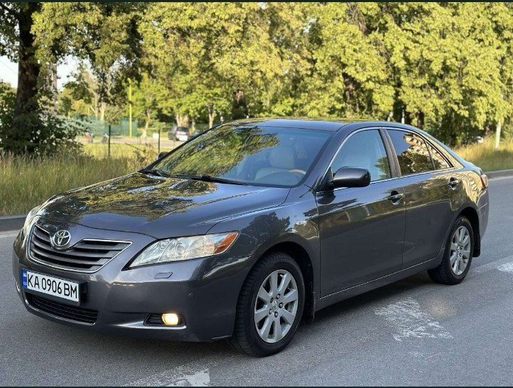 Продам Toyota Camry
