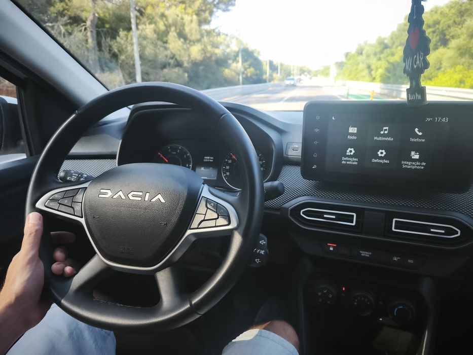 Dacia Jogger 2023 - 5 lugares - 45.000KM