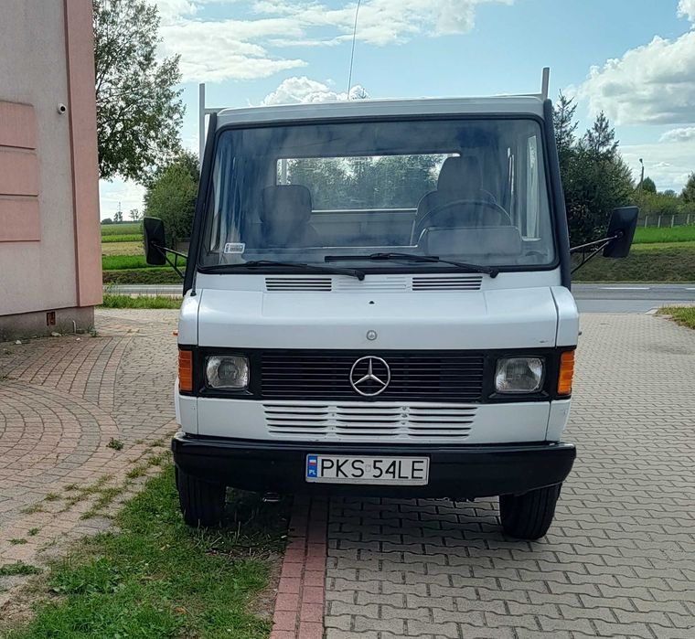 MERCEDES- Benz 408 D Doka