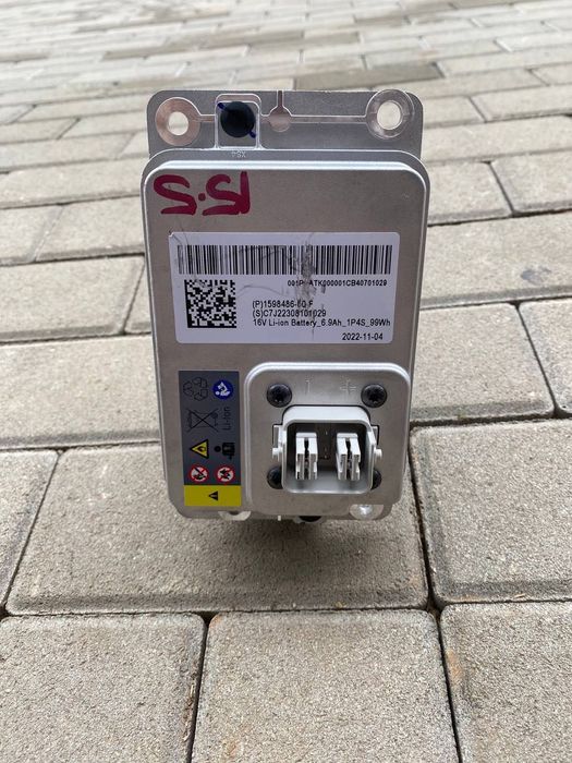 Батарея оригинал АКБ Tesla Model 3 Y S X Plaid Li-ion 12V / 16V